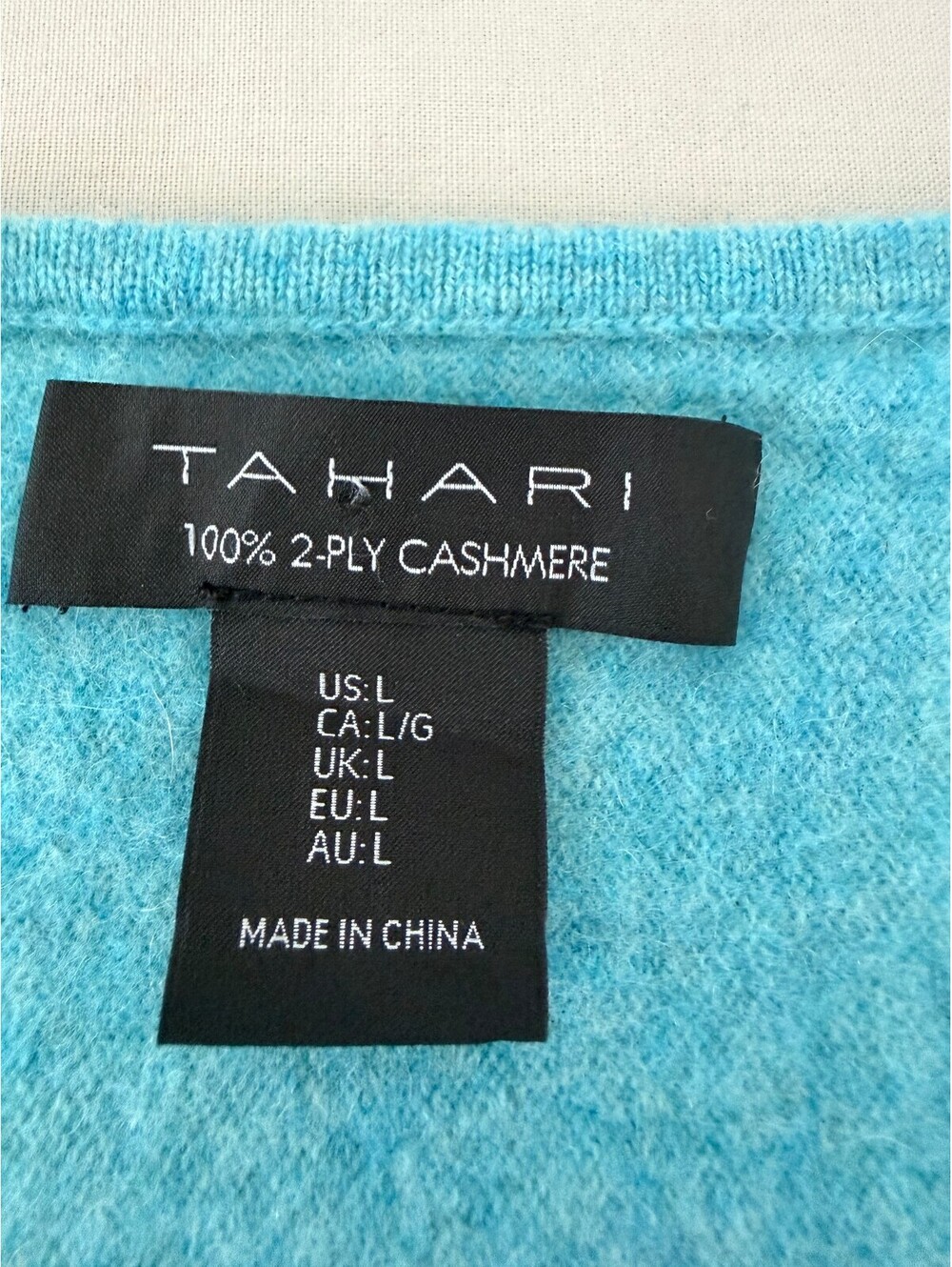 Tahari 100% Cashmere V Neck Sweater Blue Tagged L Fits XS S - Picture 5 of 8